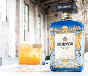 DISARONNO WEARS VERSACE-3 OTT. 2014