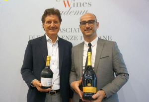 Giancarlo Moretti Polegato, presidente di Villa Sandi e Yannick Déroulède,  responsabile vini  di importazione di Les Grands Chais de France