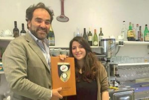 Una barista certificata Inei