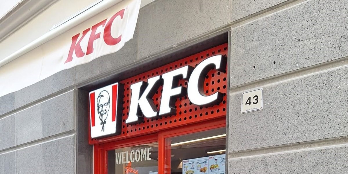 KFC: nuova apertura nel centro storico di Caserta. E' la decima in Campania