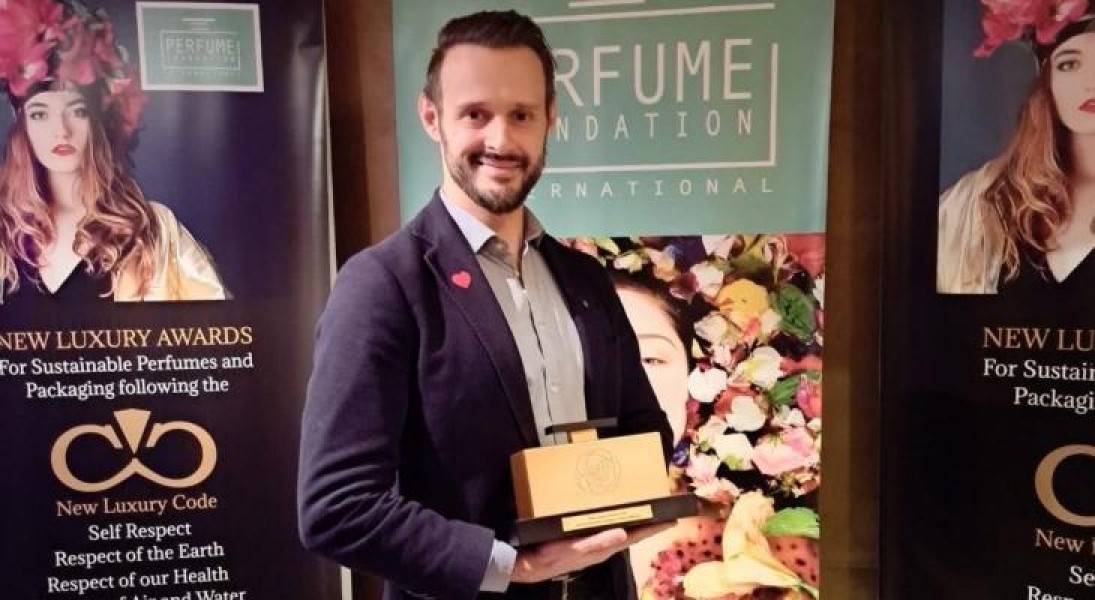 Caffè e profumi: Marco Bazzara premiato ai New Luxury Awards