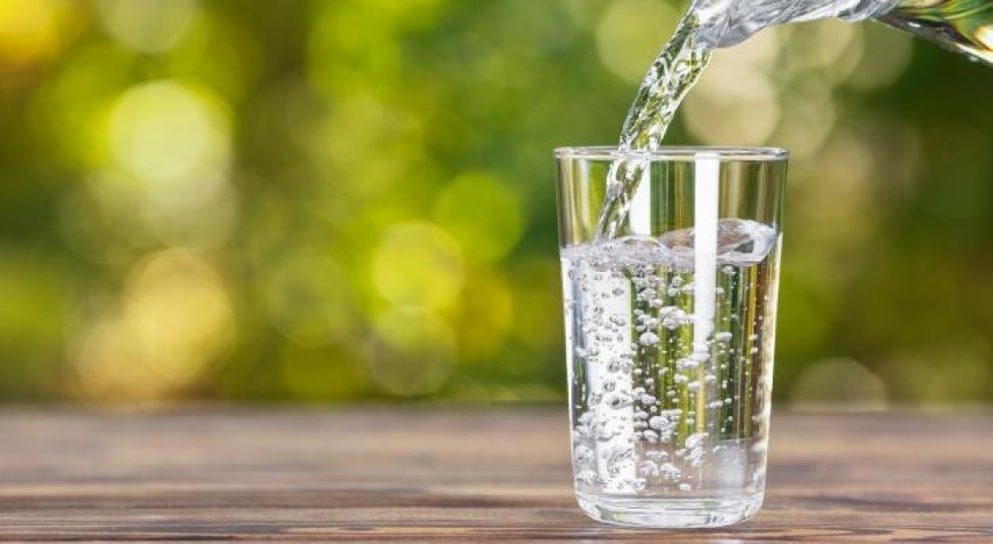 Italiani salutisti: consumano più acqua e tisane e meno bibite gassate e alcolici